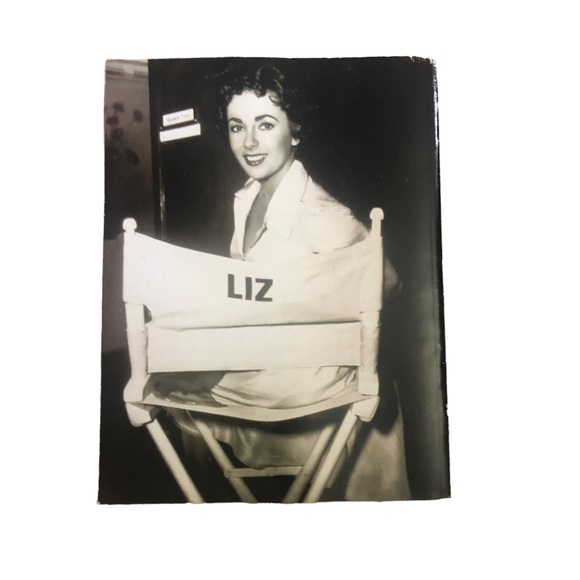Elizabeth Taylor Magazine Special Edition- Liz Taylor - 2015 - Picture 10 of 11
